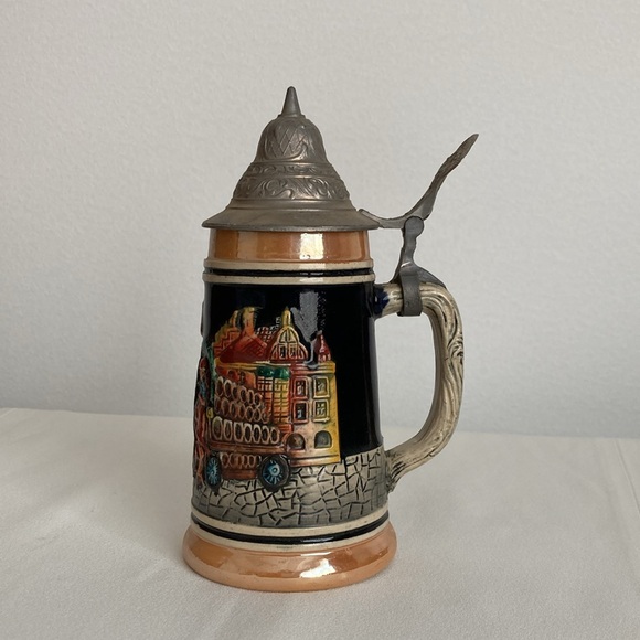 German Beer Stein of Beer Wagon - Picture 5 of 11